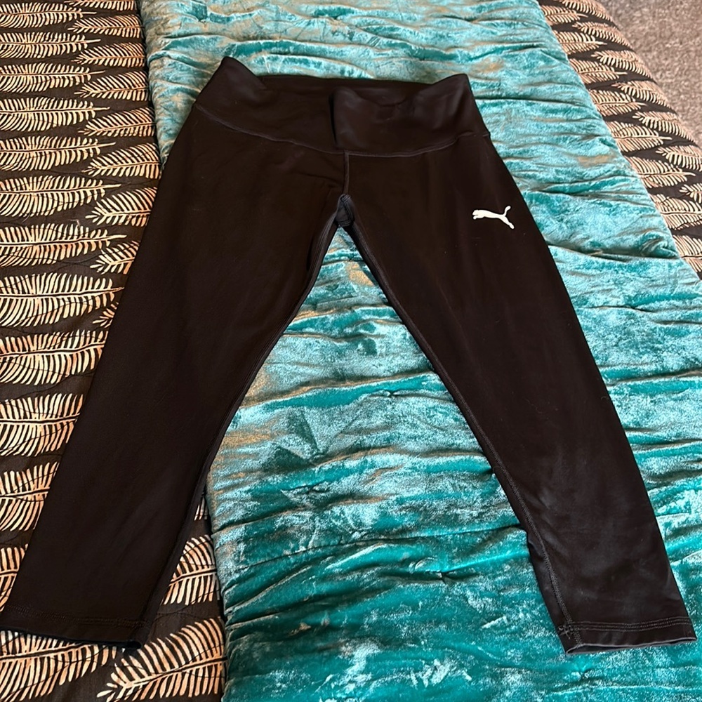 📍Final Sale! EUC Puma Cropped Legging - Medium